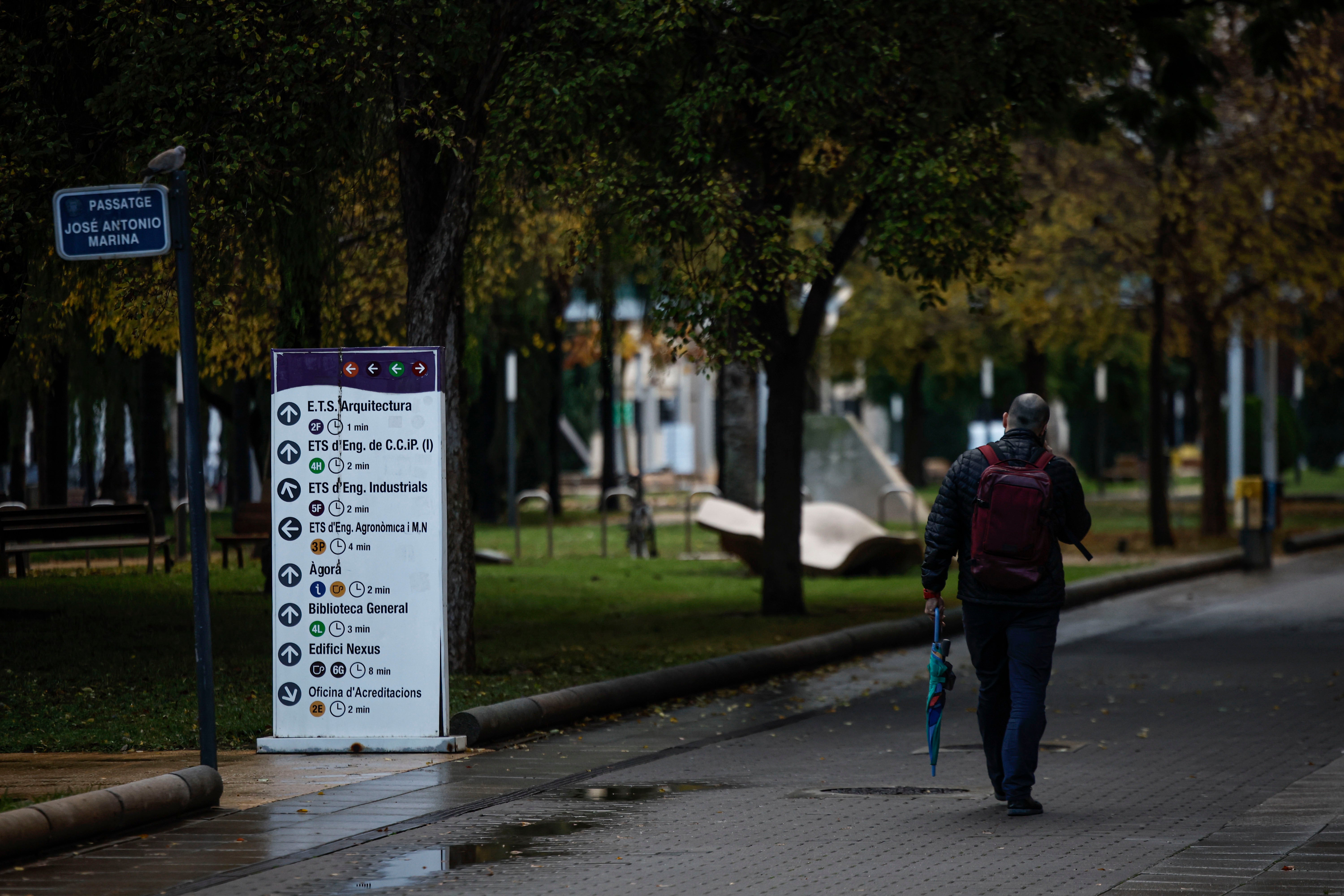 Valencia recupera la calma tras unas lluvias torrenciales que no dejan daños graves Valencia recupera la calma tras unas lluvias torrenciales que no dejan daños graves