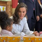 La Reina Letizia inaugura el curso escolar en el C.P. La Gesta, de Oviedo.
