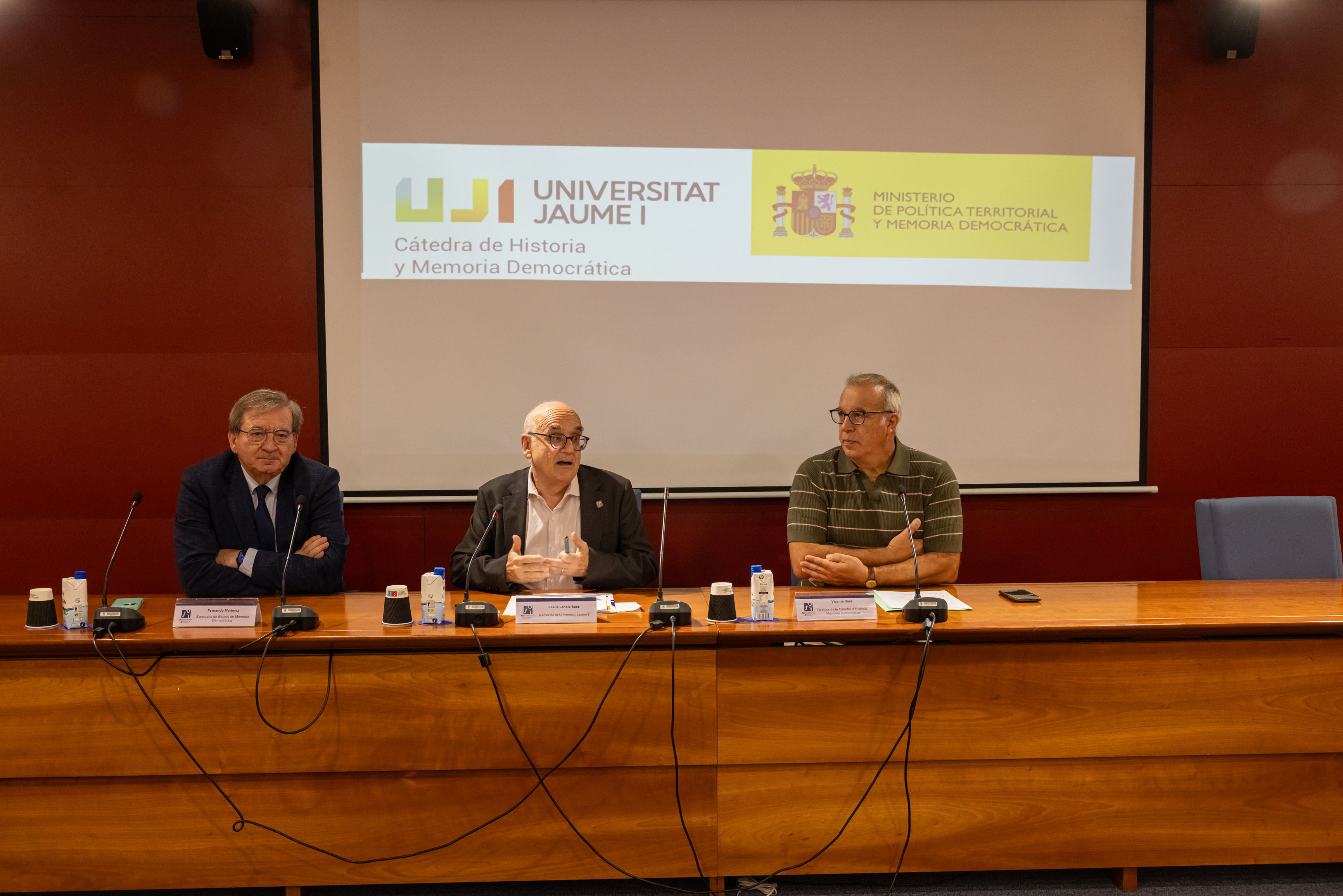 L'UJI presenta la Càtedra d'Història i Memòria Democràtica per a impulsar el coneixement i la reflexió crítica sobre el passat L'UJI presenta la Càtedra d'Història i Memòria Democràtica per a impulsar el coneixement i la reflexió crítica sobre el passat
