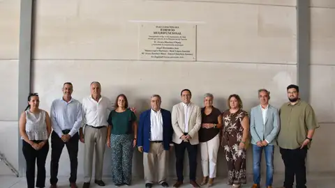 Martínez Chana inaugura en Leganiel el nuevo auditorio municipal que servirá de espacio multifuncional Martínez Chana inaugura en Leganiel el nuevo auditorio municipal que servirá de espacio multifuncional