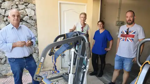 Callosa d’en Sarrià refuerza los servicios sociales a domicilio con 8.000 euros de la Diputación de Alicante Callosa d’en Sarrià refuerza los servicios sociales a domicilio con 8.000 euros de la Diputación de Alicante