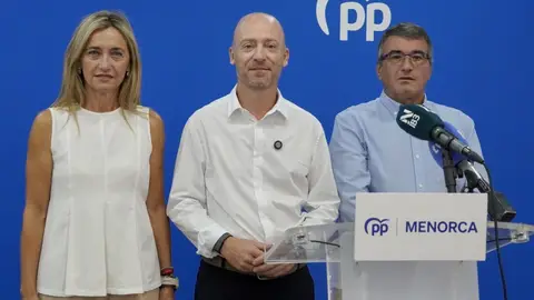 PP en Rueda de Prensa PP en Rueda de Prensa