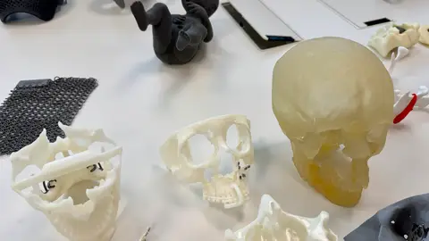 Catalunya impulsa un centre pioner d’impressió 3D per revolucionar la medicina Catalunya impulsa un centre pioner d’impressió 3D per revolucionar la medicina