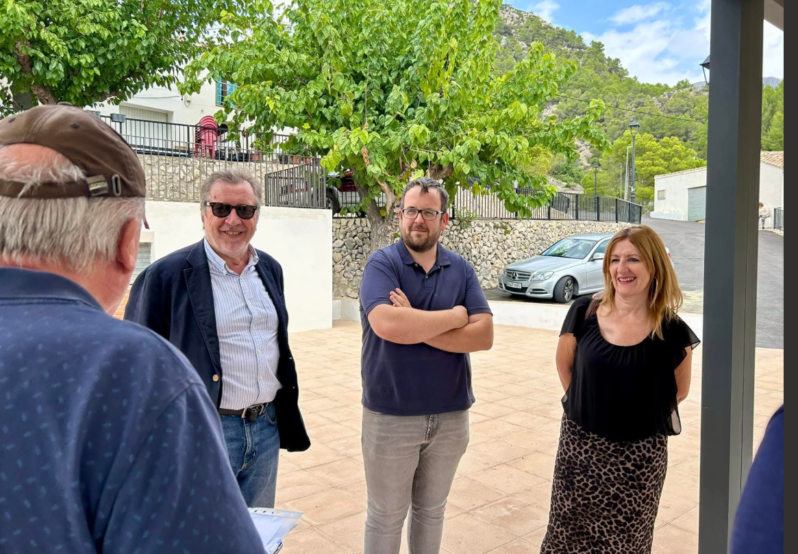 Confrides licita la renovación de las calles de l’Abdet por más de 225.000 euros Confrides licita la renovación de las calles de l’Abdet por más de 225.000 euros
