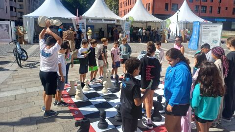 Estudiantes de A Coruña en la Semana de la Movilidad 2026 Estudiantes de A Coruña en la Semana de la Movilidad 2026