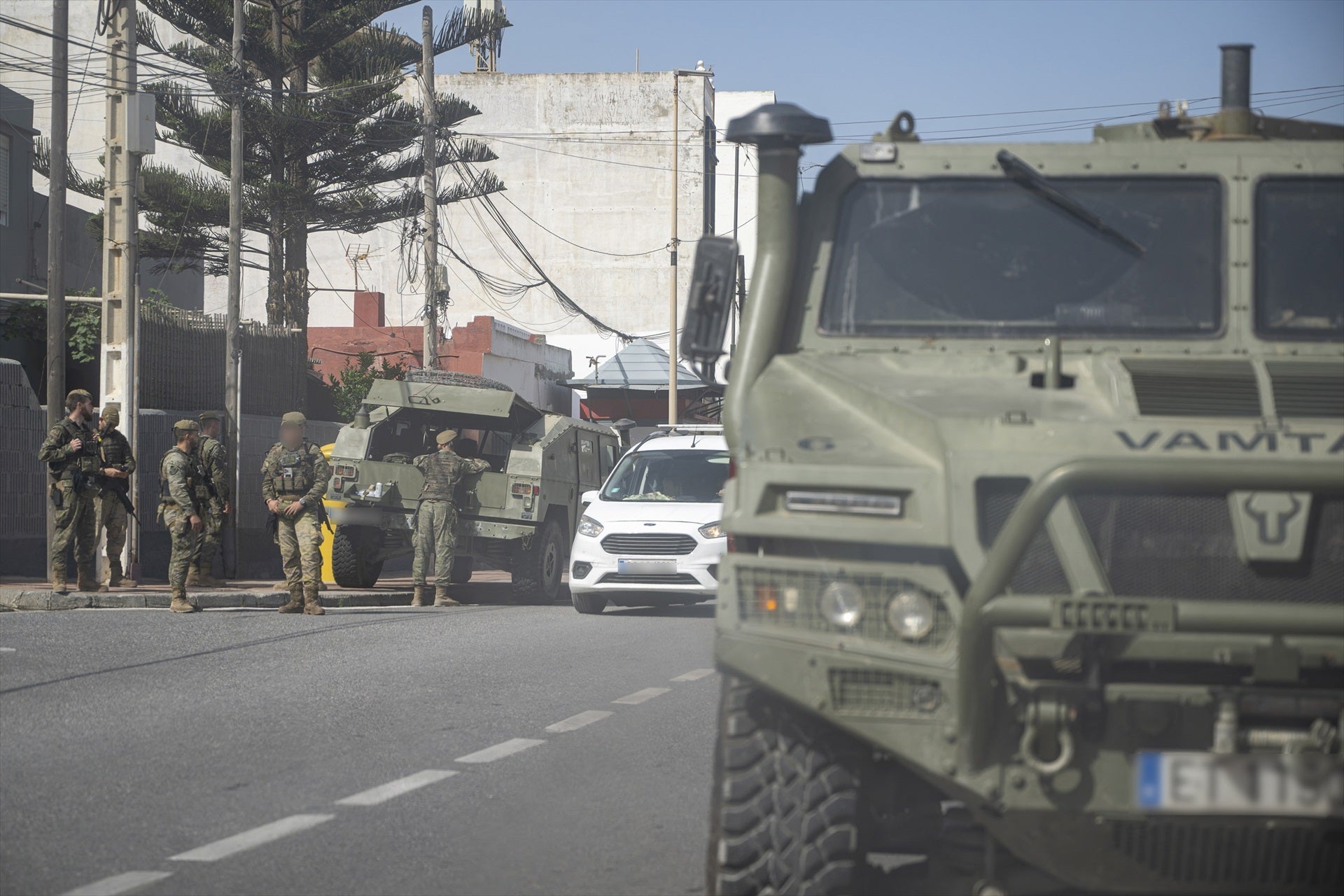 La AUME denuncia la situación de los militares en Ceuta: "Nos han tomado la medida y les sale gratis escupirnos, empujarnos, insultarnos..." La AUME denuncia la situación de los militares en Ceuta: "Nos han tomado la medida y les sale gratis escupirnos, empujarnos, insultarnos..."