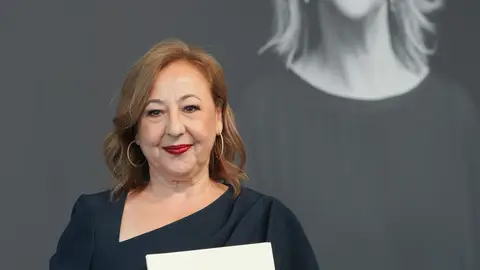 Carmen Machi recibe el Premio Nacional de Cinematografía y defiende el "universo femenino de la mujer madura" Carmen Machi recibe el Premio Nacional de Cinematografía y defiende el "universo femenino de la mujer madura"
