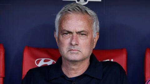 Jos&eacute; Mourinho durante el partido entre el Real Madrid y el Atl&eacute;tico de Madrid