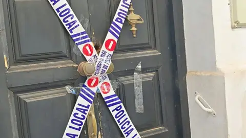 Policía Local y Guardia Civil frustran un intento de okupación en Íllora tras el aviso de los vecinos Policía Local y Guardia Civil frustran un intento de okupación en Íllora tras el aviso de los vecinos