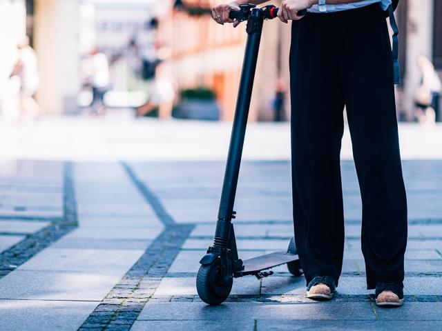 Josep Vivanco reclama més vigilància per garantir el compliment de les normes de mobilitat a Vilanova Josep Vivanco reclama més vigilància per garantir el compliment de les normes de mobilitat a Vilanova