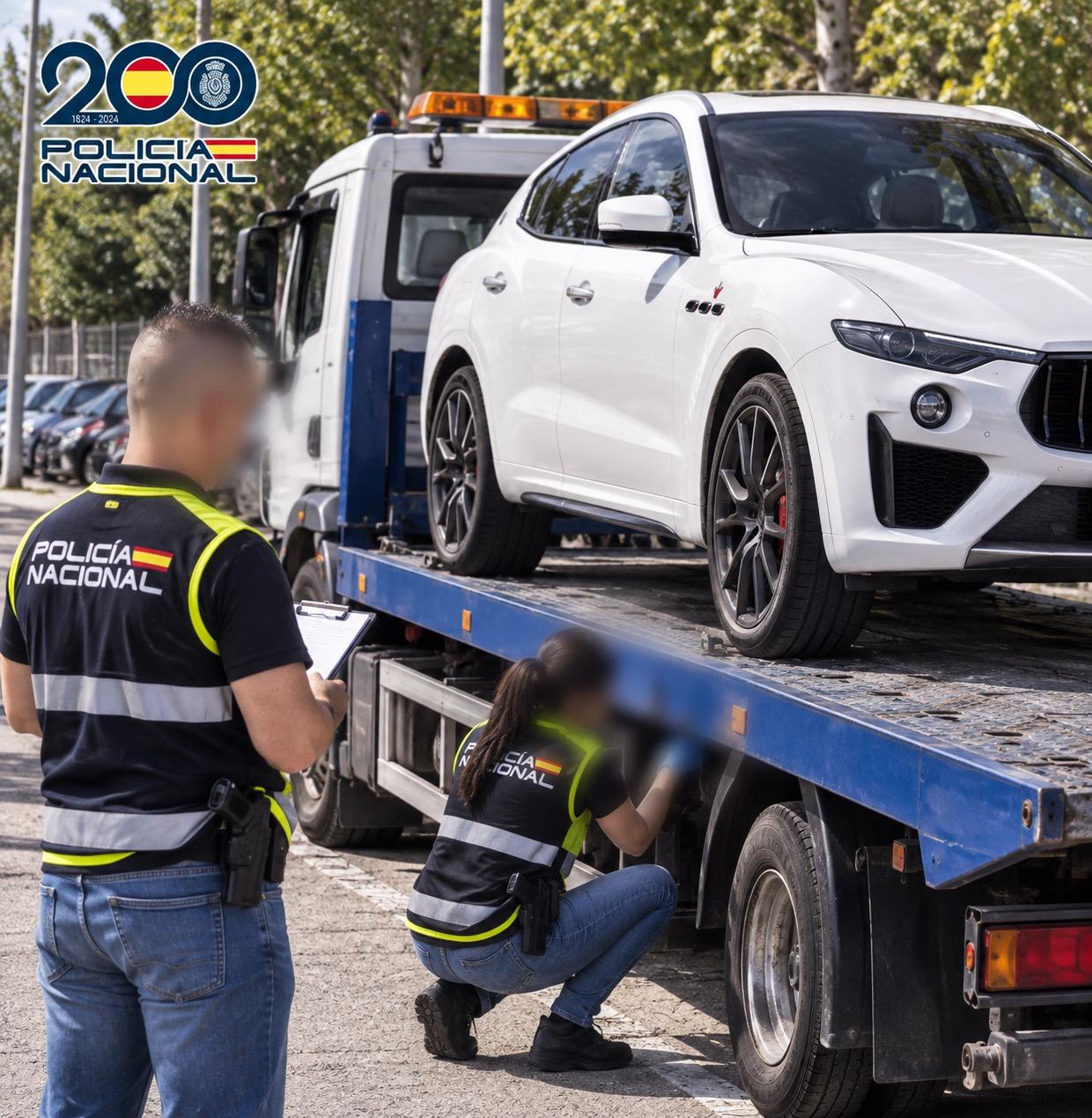 Recuperan en Almería un coche de más de 200.000 euros robado en Italia Recuperan en Almería un coche de más de 200.000 euros robado en Italia