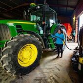 La descomunal escalada del precio del gasóleo agrícola agrava la situación del campo y plantea una situación "insostenible" 