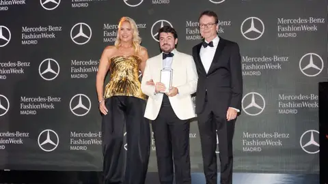 La firma extremeña Redondo Brand se alza con el Premio Mercedes-Benz a la Mejor Colección La firma extremeña Redondo Brand se alza con el Premio Mercedes-Benz a la Mejor Colección