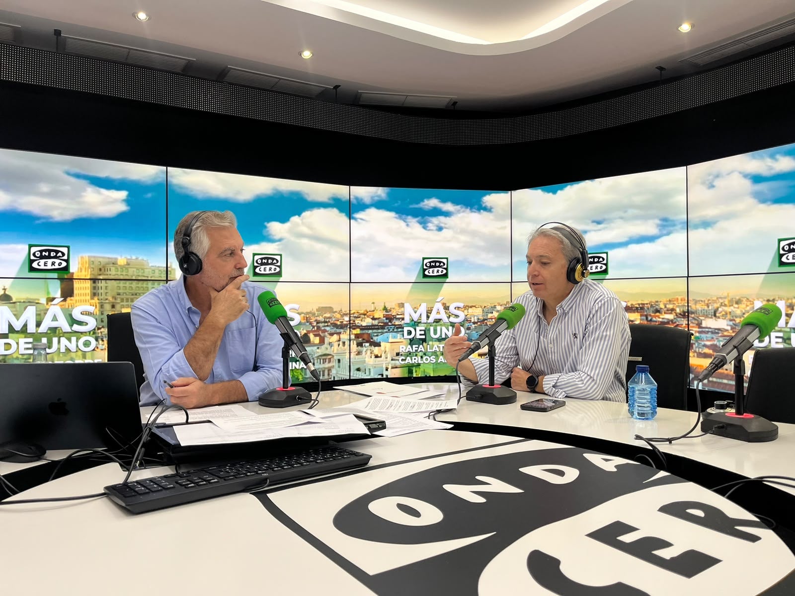 Vicente Vallés, sobre 'Espías. Clave secreta': "En estos tiempos lo más frecuente para que se produzca una traición es el dinero" Vicente Vallés, sobre 'Espías. Clave secreta': "En estos tiempos lo más frecuente para que se produzca una traición es el dinero"