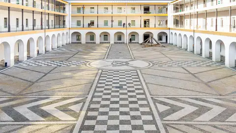 La UGR inicia el curso en Ceuta con medidas extraordinarias de seguridad ante la situación que atraviesa la ciudad La UGR inicia el curso en Ceuta con medidas extraordinarias de seguridad ante la situación que atraviesa la ciudad
