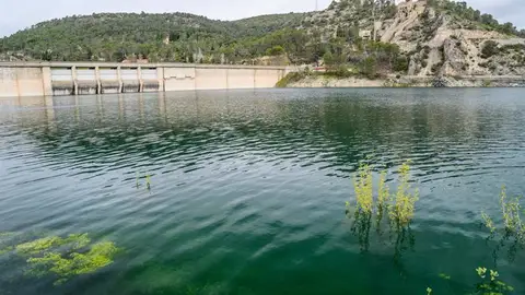 Este año hidrológico se ha derivado a Levante el equivalente a todo el embalse de Entrepeñas Este año hidrológico se ha derivado a Levante el equivalente a todo el embalse de Entrepeñas
