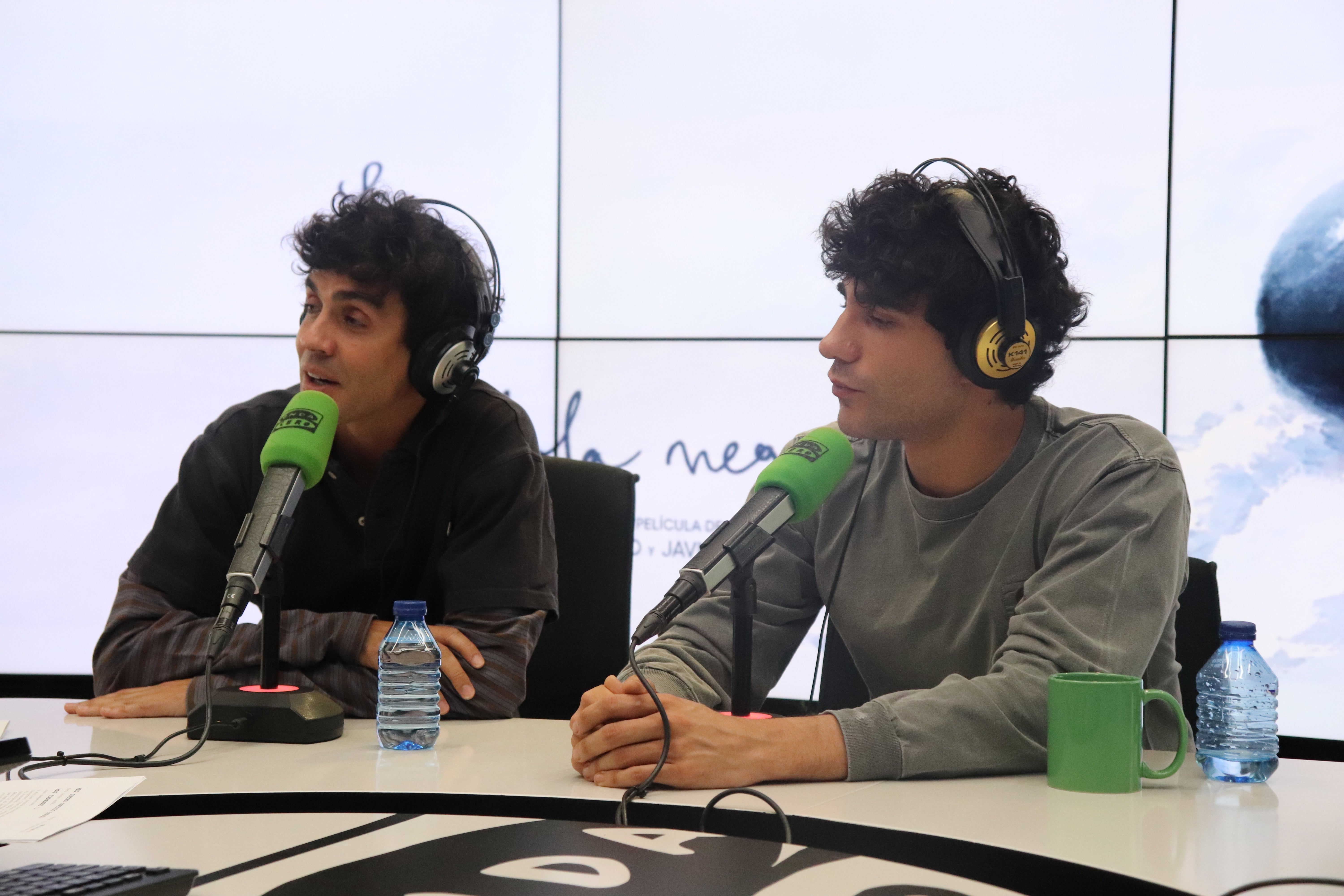 Javier Ambrosi y Javier Calvo durante la entrevista con Alsina Javier Ambrosi y Javier Calvo durante la entrevista con Alsina