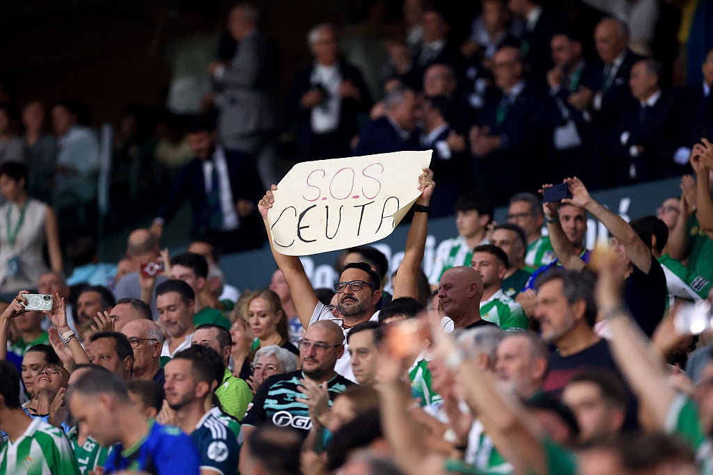 Edu Pidal, sobre la suspensión del partido de la selección sub20 en Ceuta: "Ya ni siquiera el fútbol es el opio del pueblo" Edu Pidal, sobre la suspensión del partido de la selección sub20 en Ceuta: "Ya ni siquiera el fútbol es el opio del pueblo"