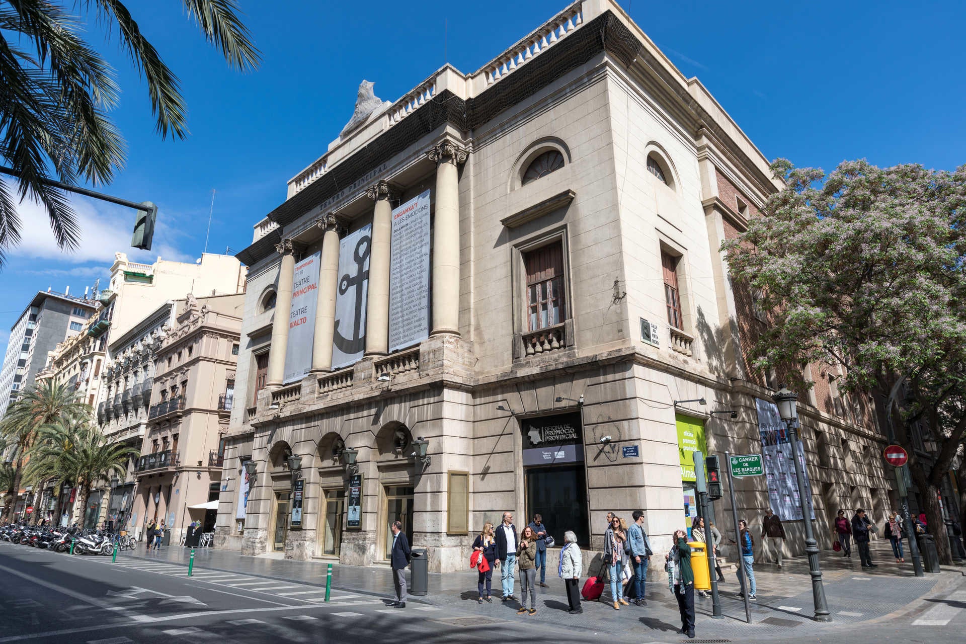 La Diputación ordena el cierre del Teatro Principal por riesgos para la seguridad La Diputación ordena el cierre del Teatro Principal por riesgos para la seguridad