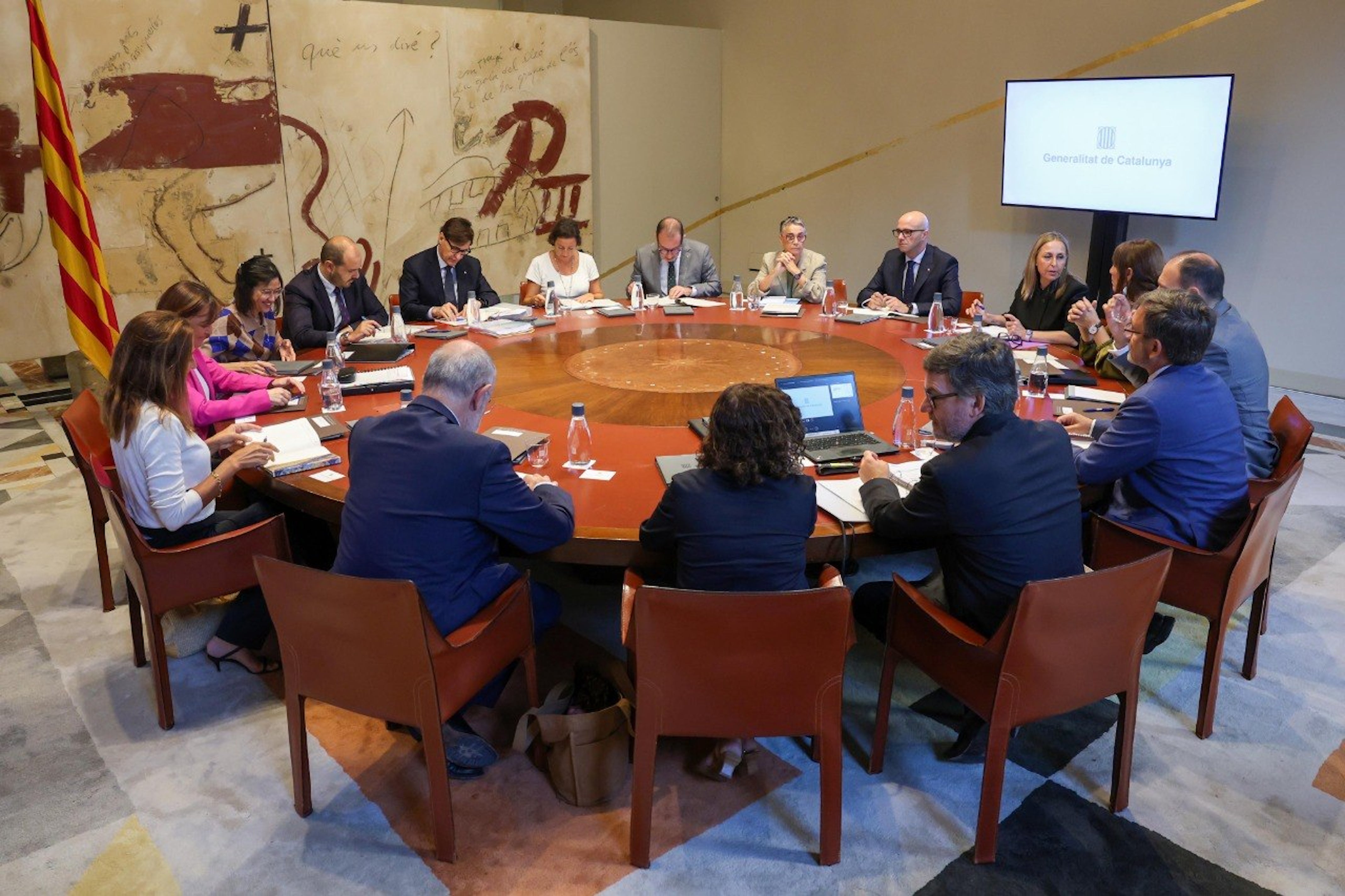 El Govern vol regular l’ús de les pantalles entre els menors i preparar una norma per al 2027 El Govern vol regular l’ús de les pantalles entre els menors i preparar una norma per al 2027