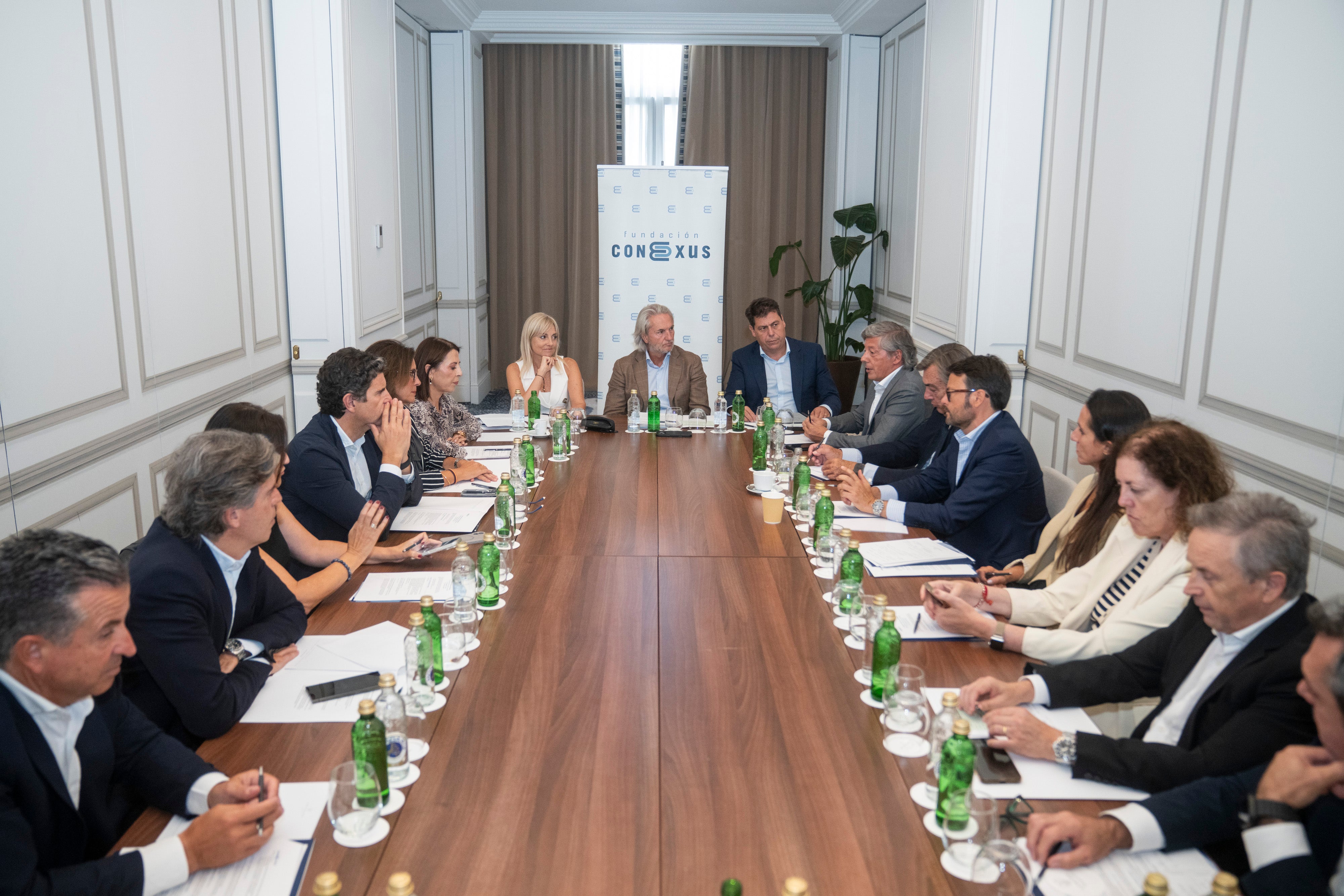 El empresariado alicantino quiere "vender" su gran potencial en España y en Europa El empresariado alicantino quiere "vender" su gran potencial en España y en Europa