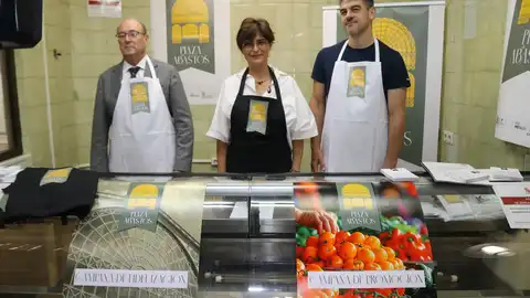 La Plaza de Abastos de Palencia presenta su nueva identidad visual y las líneas de promoción para reforzar su actividad .