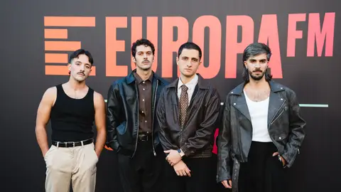 Los Cartageneros de Arde Bogotá posan antes de subir al escenario. Photocall Fiesta 30 Años Europa FM Arde Bogotá