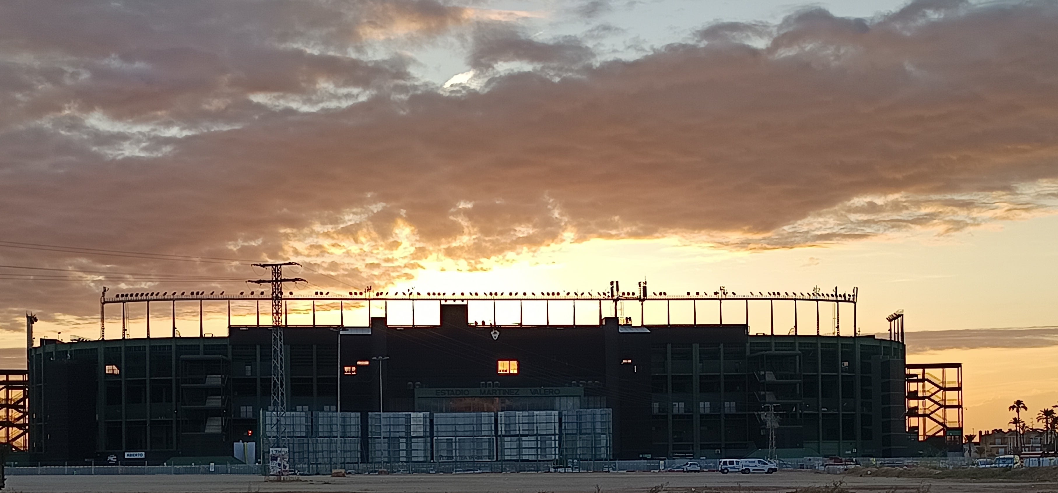 El sol y las temperaturas de alrededor de 30 grados se imponen este martes en Elche, Crevillent y Santa Pola El sol y las temperaturas de alrededor de 30 grados se imponen este martes en Elche, Crevillent y Santa Pola