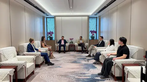 Extremadura mantiene reuniones con empresas líderes de la construcción industrializada, la ingeniería y el vehículo eléctrico en Pekín Extremadura mantiene reuniones con empresas líderes de la construcción industrializada, la ingeniería y el vehículo eléctrico en Pekín