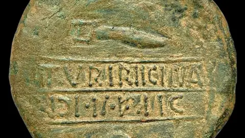 Un estudio sobre una moneda desvela el nombre ibérico de la ciudad romana de Regina vinculado a sus fértiles campos Un estudio sobre una moneda desvela el nombre ibérico de la ciudad romana de Regina vinculado a sus fértiles campos