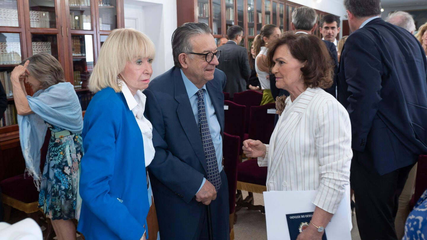 Los consejeros permanentes, Mar&iacute;a Teresa Fern&aacute;ndez de la Vega y Miguel Herrero, y la presidenta del Consejo de Estado, Carmen Calvo