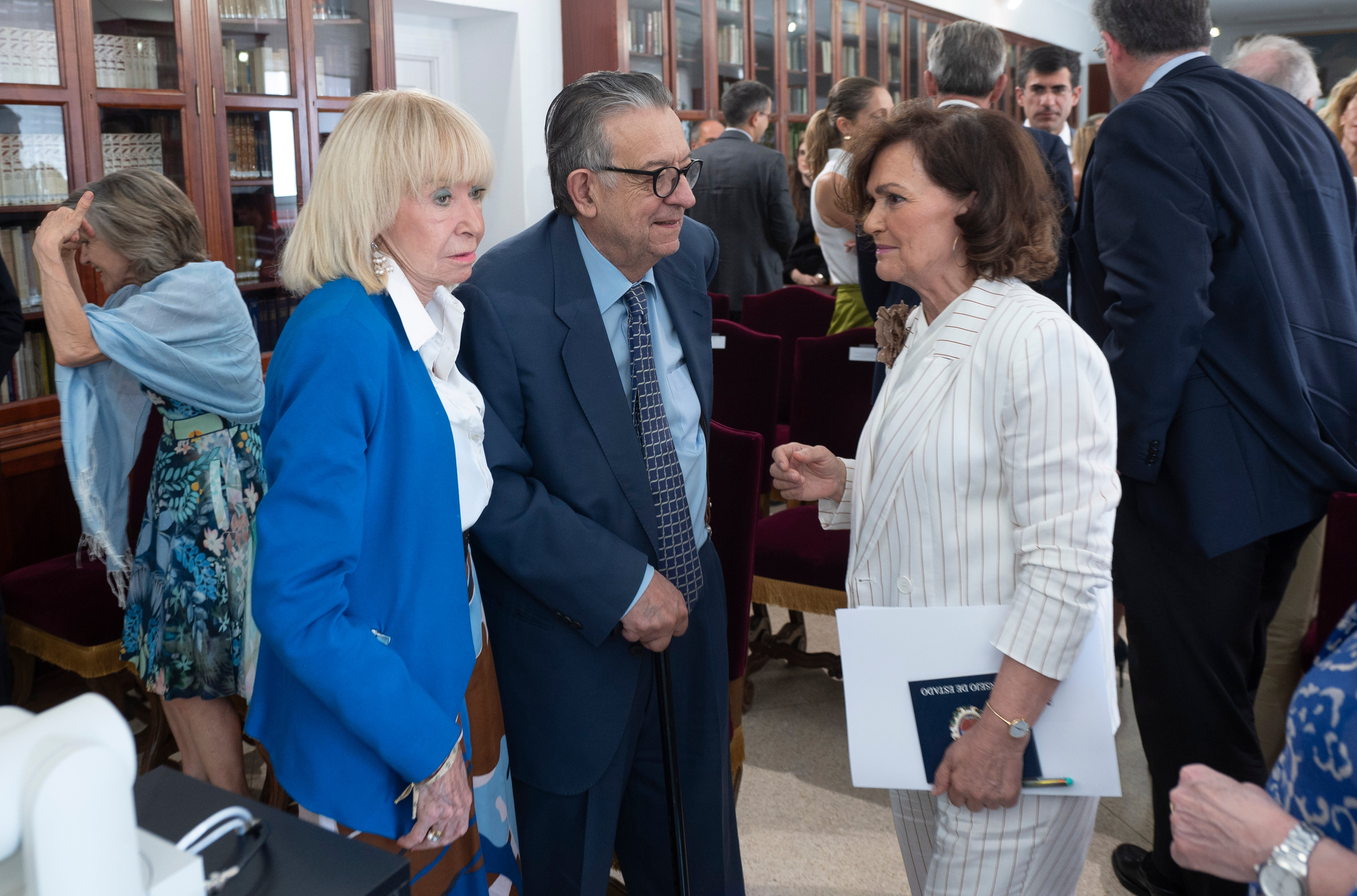 Los consejeros permanentes, María Teresa Fernández de la Vega y Miguel Herrero, y la presidenta del Consejo de Estado, Carmen Calvo Los consejeros permanentes, María Teresa Fernández de la Vega y Miguel Herrero, y la presidenta del Consejo de Estado, Carmen Calvo