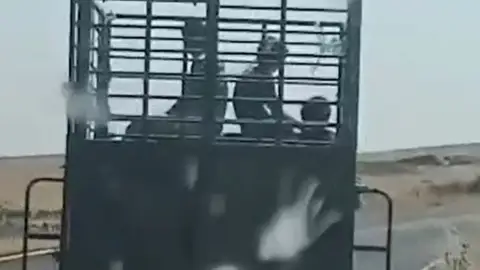 Investigado el conductor de una pick-up cuando circulaba con tres menores en su exterior sin seguridad Investigado el conductor de una pick-up cuando circulaba con tres menores en su exterior sin seguridad