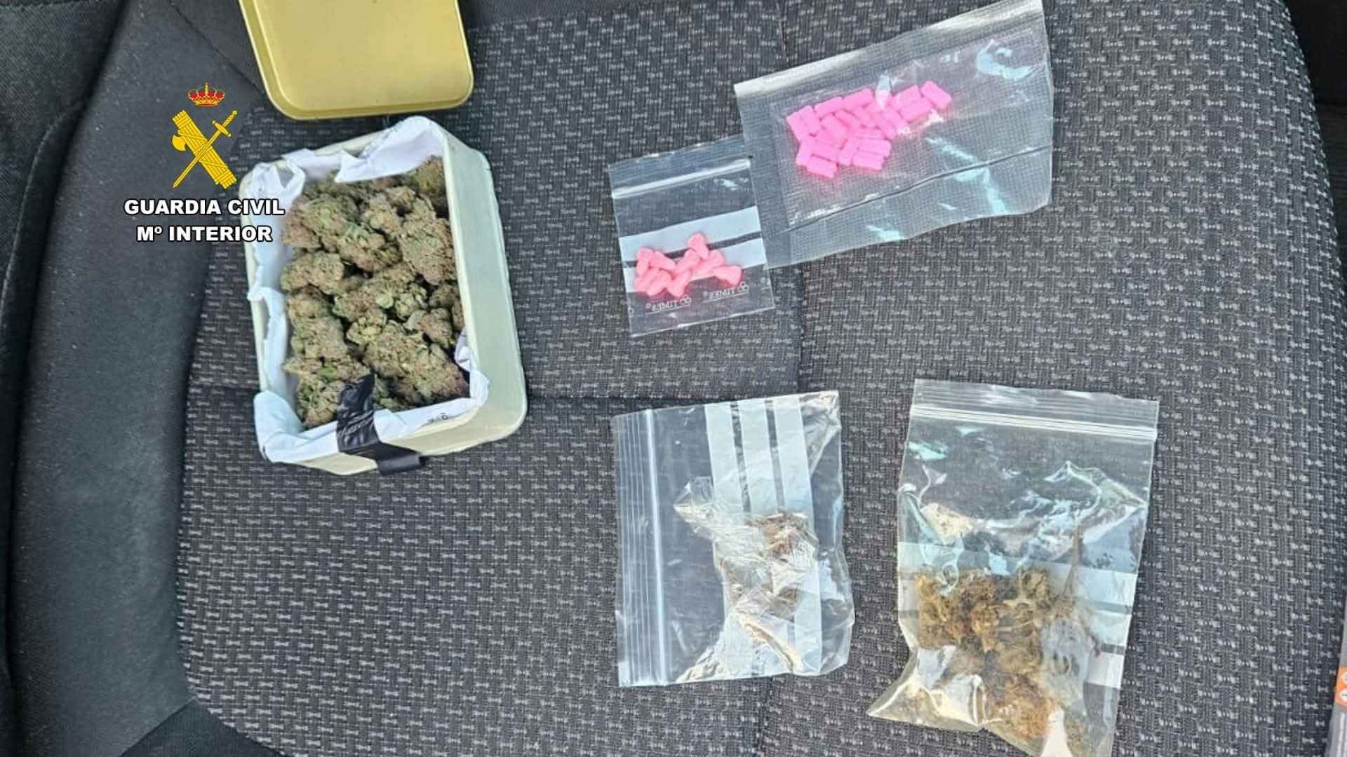 Detenido un hombre de 33 años en Torremocha tras incautarle diversas cantidades de éxtasis y marihuana Detenido un hombre de 33 años en Torremocha tras incautarle diversas cantidades de éxtasis y marihuana
