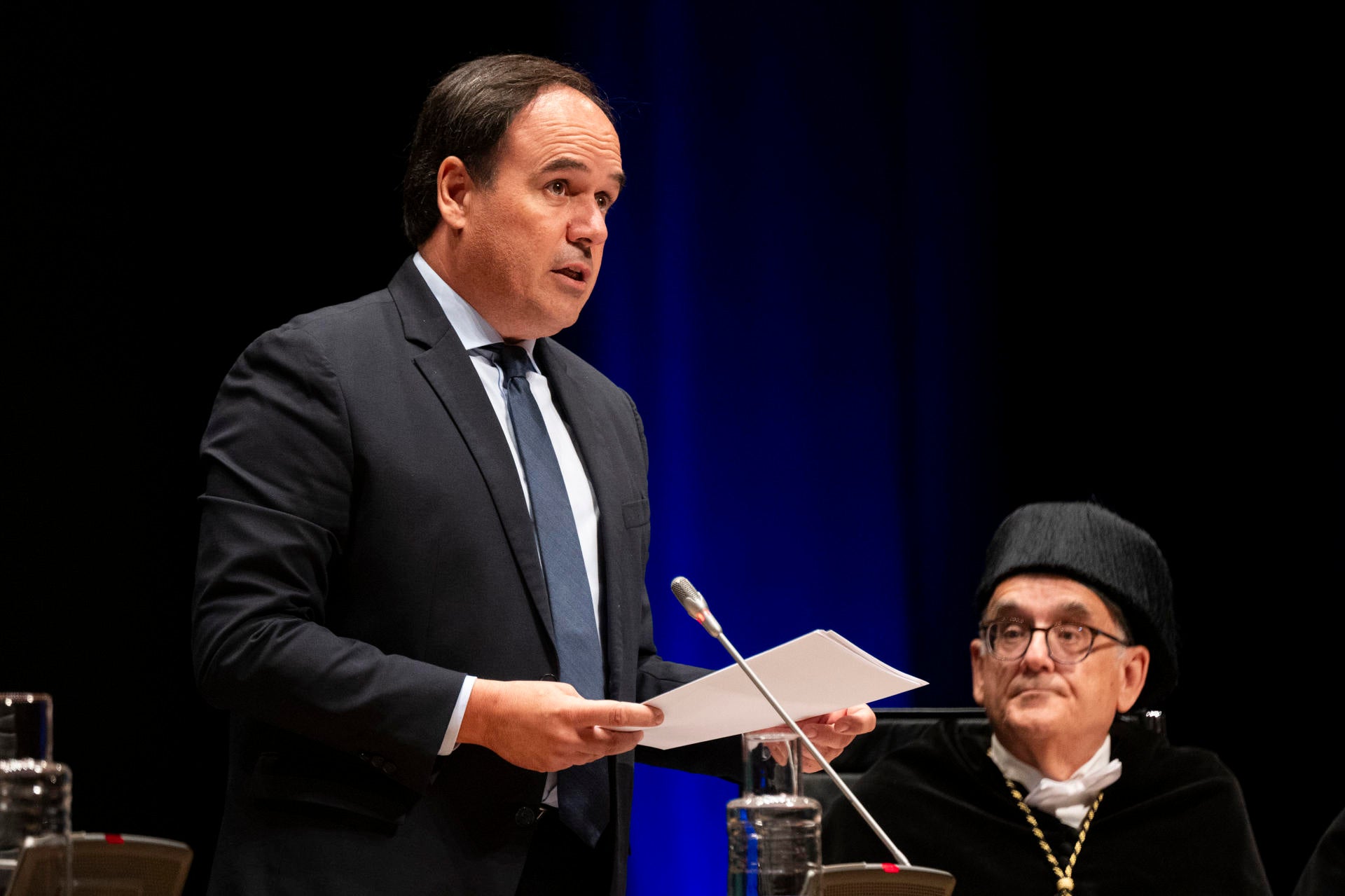 Pérez Llorca anuncia una Ley Valenciana de Ciencia para reforzar la investigación, la innovación y el emprendimiento Pérez Llorca anuncia una Ley Valenciana de Ciencia para reforzar la investigación, la innovación y el emprendimiento
