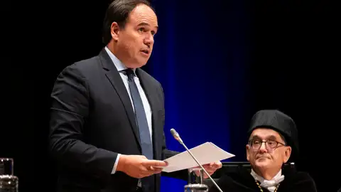 Pérez Llorca anuncia una Ley Valenciana de Ciencia para reforzar la investigación, la innovación y el emprendimiento Pérez Llorca anuncia una Ley Valenciana de Ciencia para reforzar la investigación, la innovación y el emprendimiento