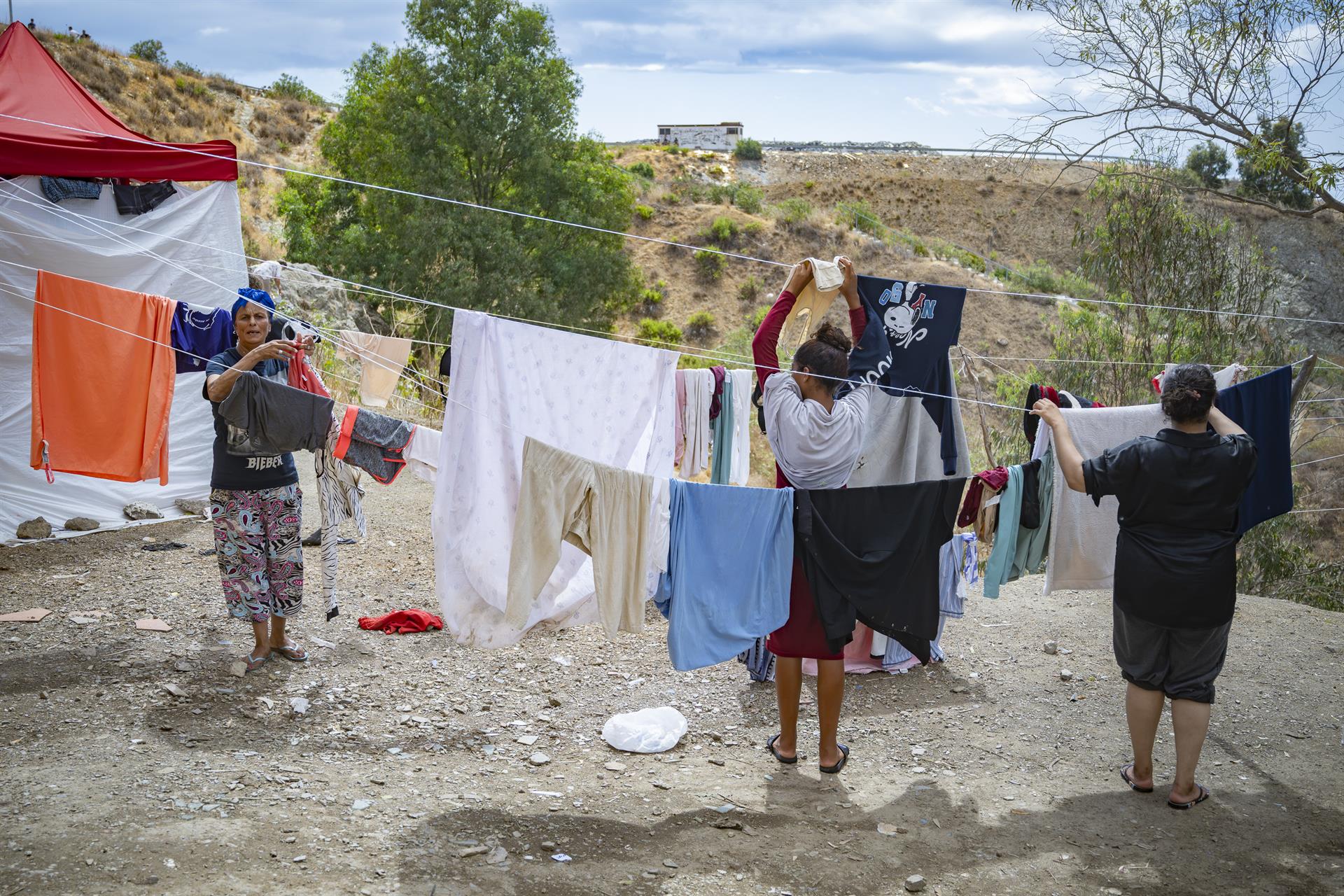ONGD valencianas rechazan el "clima de hostilidad" contra entidades humanitarias en Ceuta y en otros territorios ONGD valencianas rechazan el "clima de hostilidad" contra entidades humanitarias en Ceuta y en otros territorios