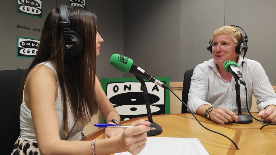 Cristina Mart&iacute;nez con Ignacio Gragera, alcalde de Badajoz