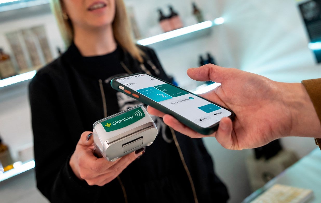 Globalcaja incorpora Bizum Pay para pagar en comercios Globalcaja incorpora Bizum Pay para pagar en comercios