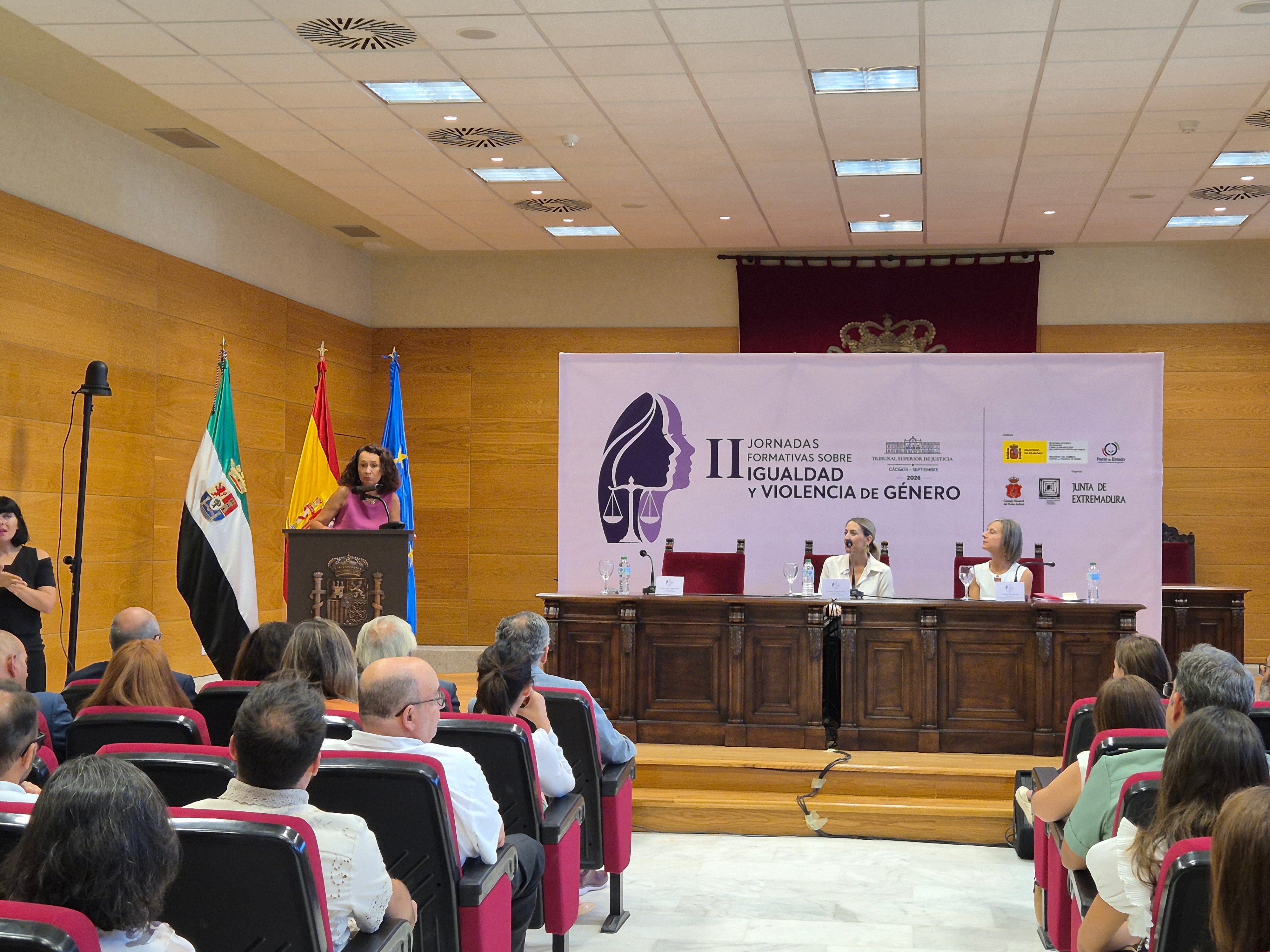 Cáceres acoge las II Jornadas Formativas sobre Igualdad y Violencia de Género impulsadas por el TSJEx Cáceres acoge las II Jornadas Formativas sobre Igualdad y Violencia de Género impulsadas por el TSJEx