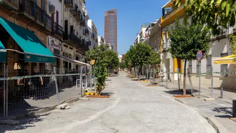 Finalizan las obras de la calle Castilla, que seguirá cortada por el proceso de fraguado del adoquín de Gerena Finalizan las obras de la calle Castilla, que seguirá cortada por el proceso de fraguado del adoquín de Gerena