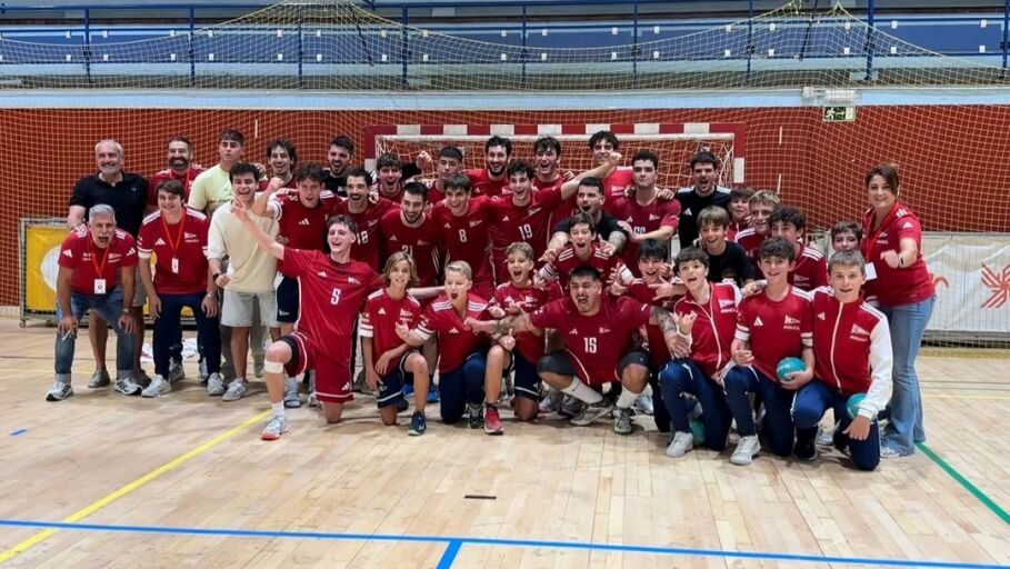 El Grupo Covadonga celebra la primera victoria