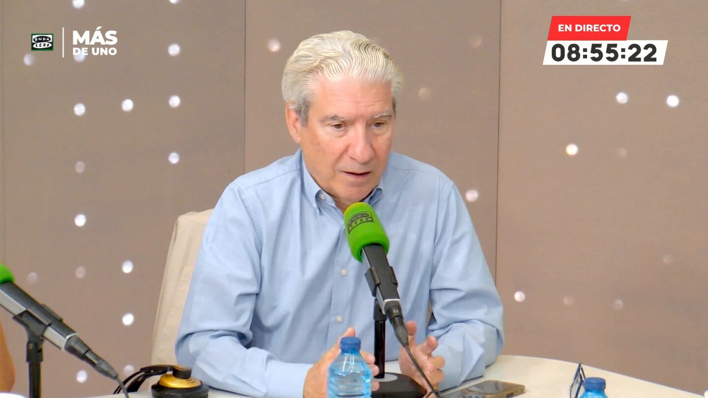 Casimiro Garc&iacute;a-Abadillo se&ntilde;ala que s&oacute;lo puede haber una explicaci&oacute;n a que Pedro S&aacute;nchez insista en que Zapatero es un activo: "Est&aacute;n unidos por alguna causa"