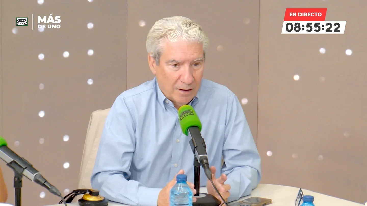 Casimiro García-Abadillo señala que sólo puede haber una explicación a que Pedro Sánchez insista en que Zapatero es un activo: "Están unidos por alguna causa" Casimiro García-Abadillo señala que sólo puede haber una explicación a que Pedro Sánchez insista en que Zapatero es un activo: "Están unidos por alguna causa"