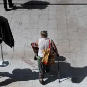 Una vecina de Palma, desahuciada por un fondo buitre: "Con 40 años cotizados he pasado el verano en el coche" Una vecina de Palma, desahuciada por un fondo buitre: "Con 40 años cotizados he pasado el verano en el coche"