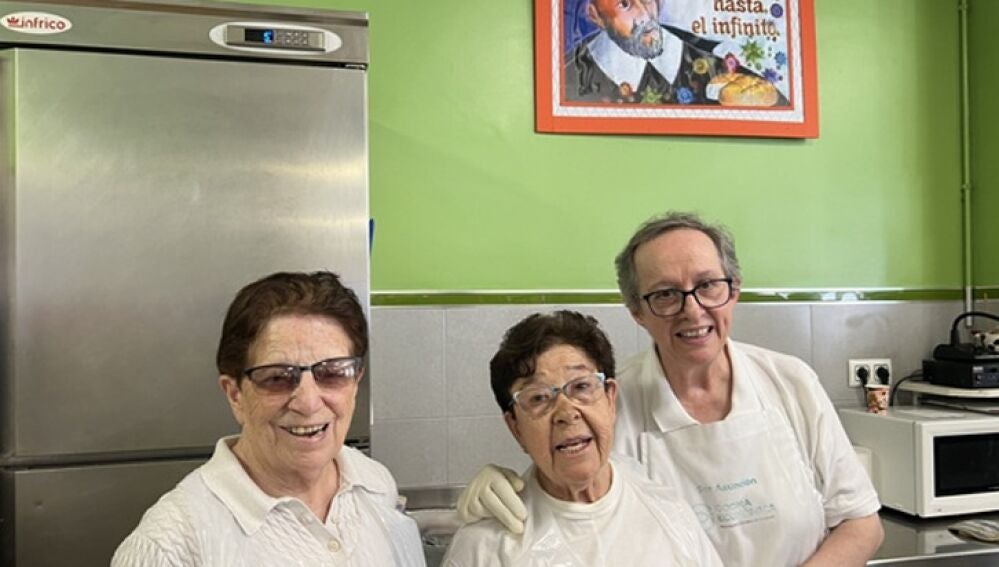 Sor Asunción Echarri en las instalaciones de la Cocina Económica de Gijón