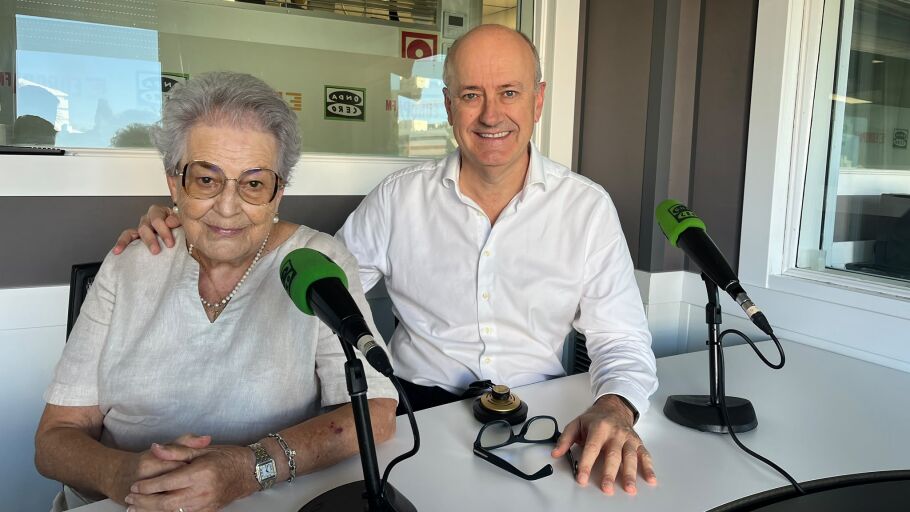 Isabel Garc&iacute;a y Javier Luque 