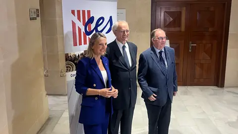 Baleares es la comunidad con mayor porcentaje de población inmigrante sobre la población residente. Baleares es la comunidad con mayor porcentaje de población inmigrante sobre la población residente.