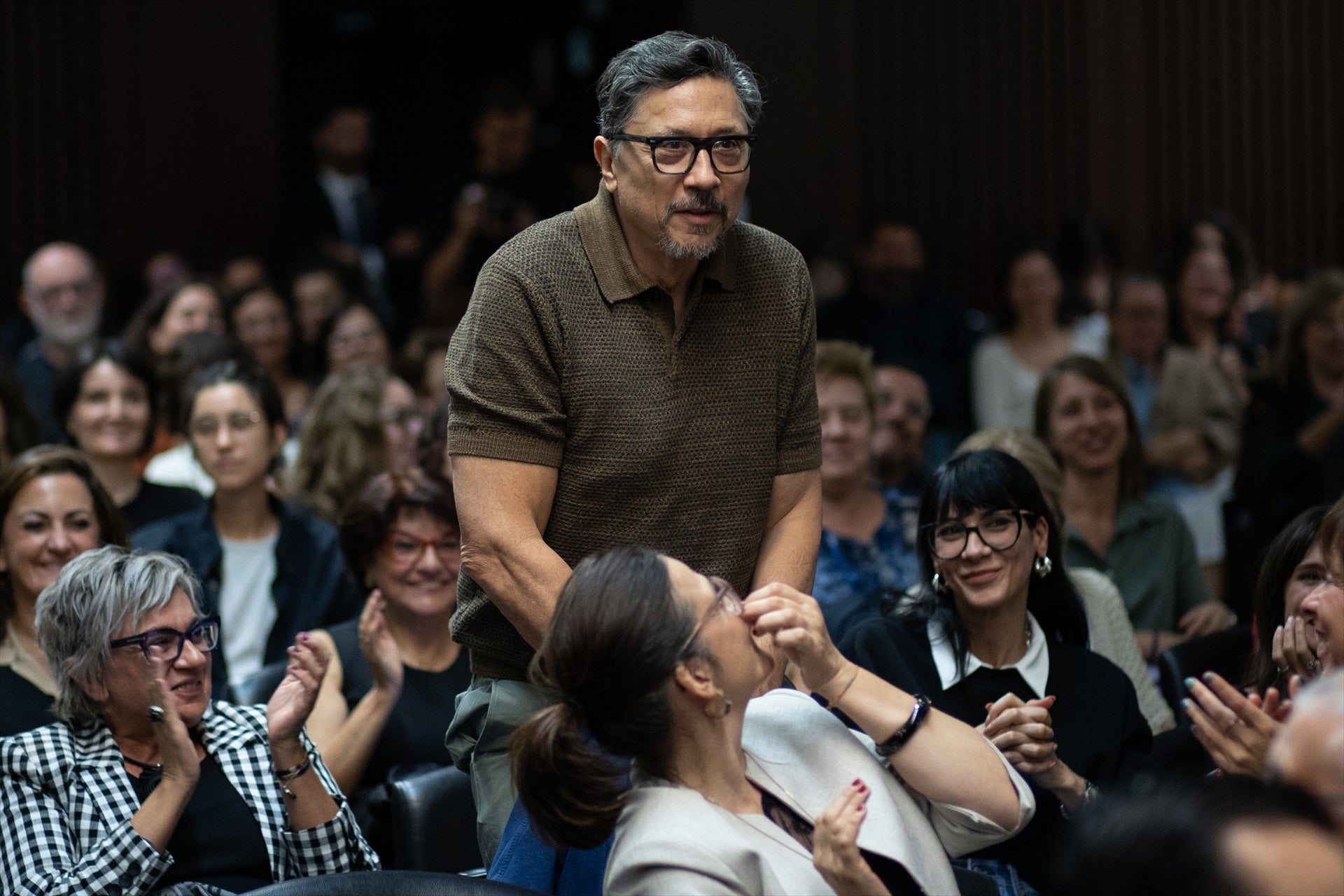 El lapsus de Carlos Bardem antes del desahucio de Maricarmen: "Paquita, no estás sola" El lapsus de Carlos Bardem antes del desahucio de Maricarmen: "Paquita, no estás sola"