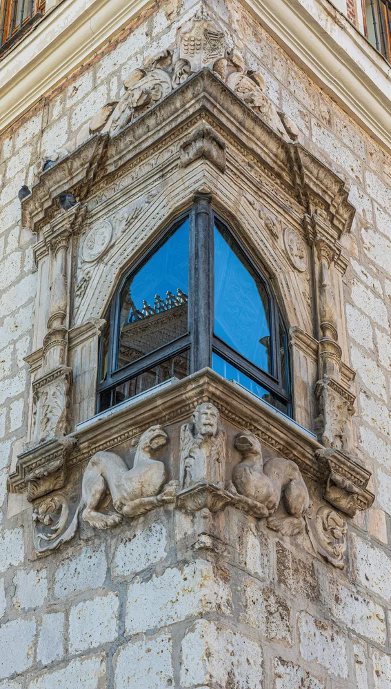 Una ventana del Palacio Pimentel Una ventana del Palacio Pimentel